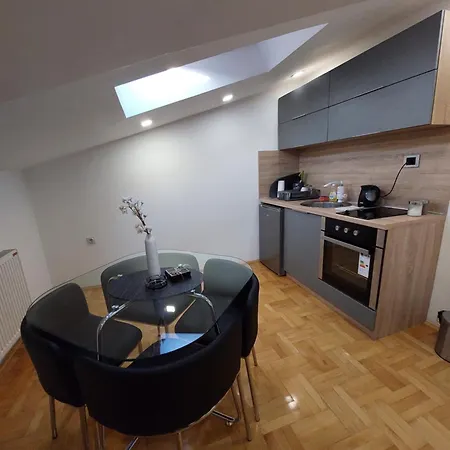 아파트 Heart Of The